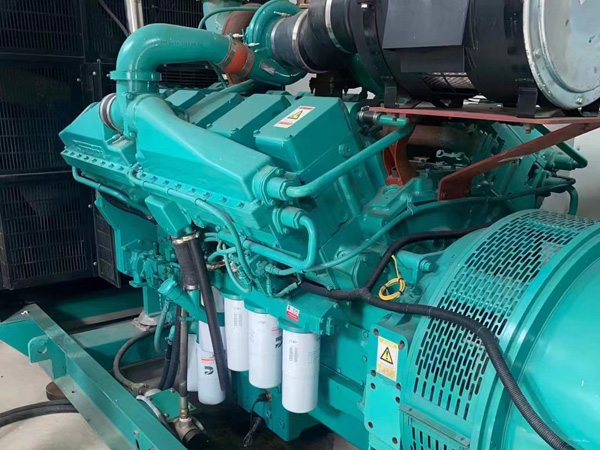 灵川更换100kW柴油发电机组机油时，需要注意哪些事项？